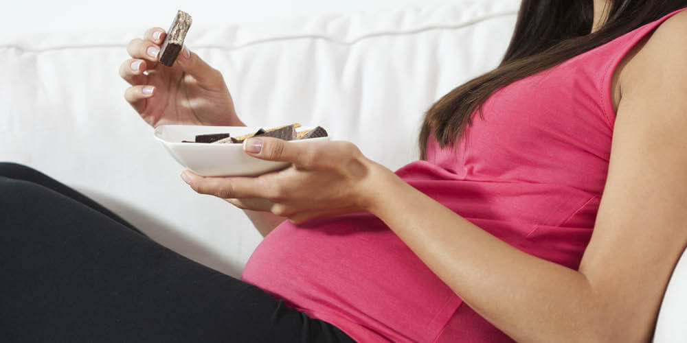 Skip Junk Food in Late Pregnancy